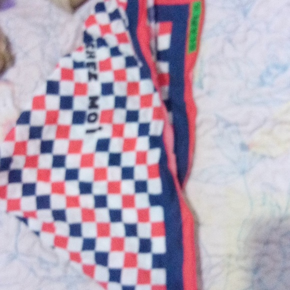 Scarf - Picture 2 of 3